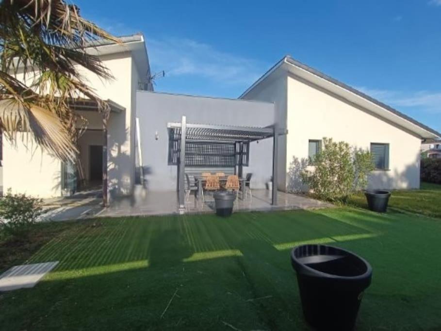 Villa Des Rives Du Tarn Avec Jacuzzi Montans Bagian luar foto